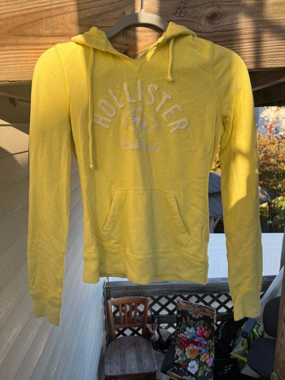 Hollister Beach Finals Hoodie Size S Yellow